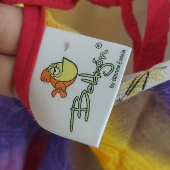 Beautiful Women's dress - Picture 7 of 8